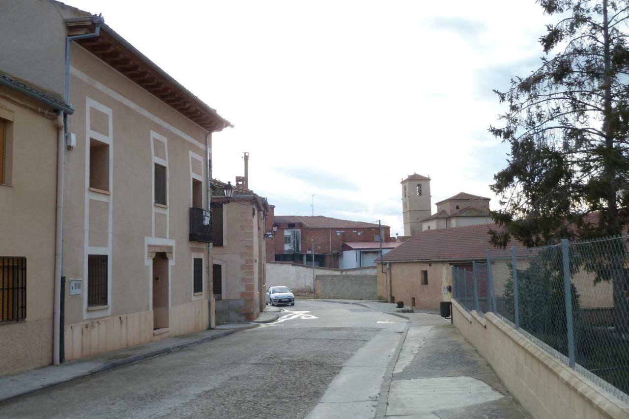 La Casa De Bernuy Pension Bernuy de Porreros Buitenkant foto