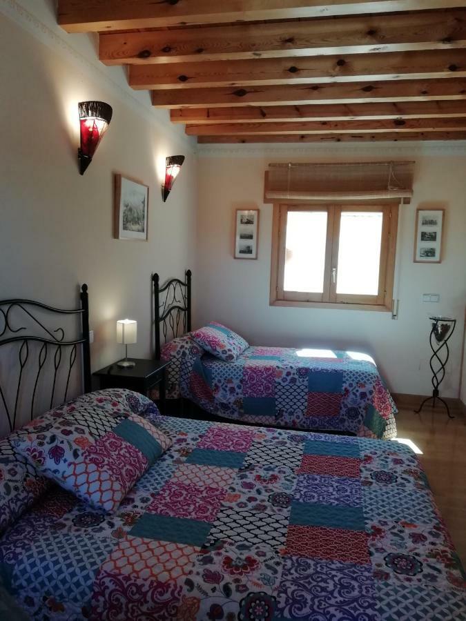 La Casa De Bernuy Pension Bernuy de Porreros Buitenkant foto